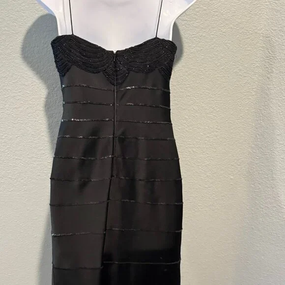 Carmen Marc Valvo Cocktail Dress - size 2 - Picture 4 of 5